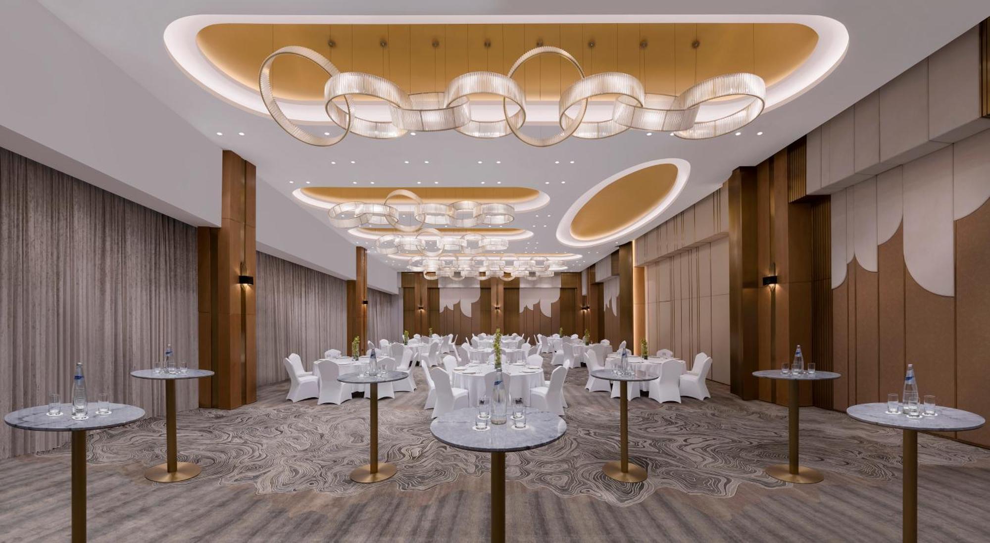 Velero Hotel Doha Lusail Exterior foto The ballroom