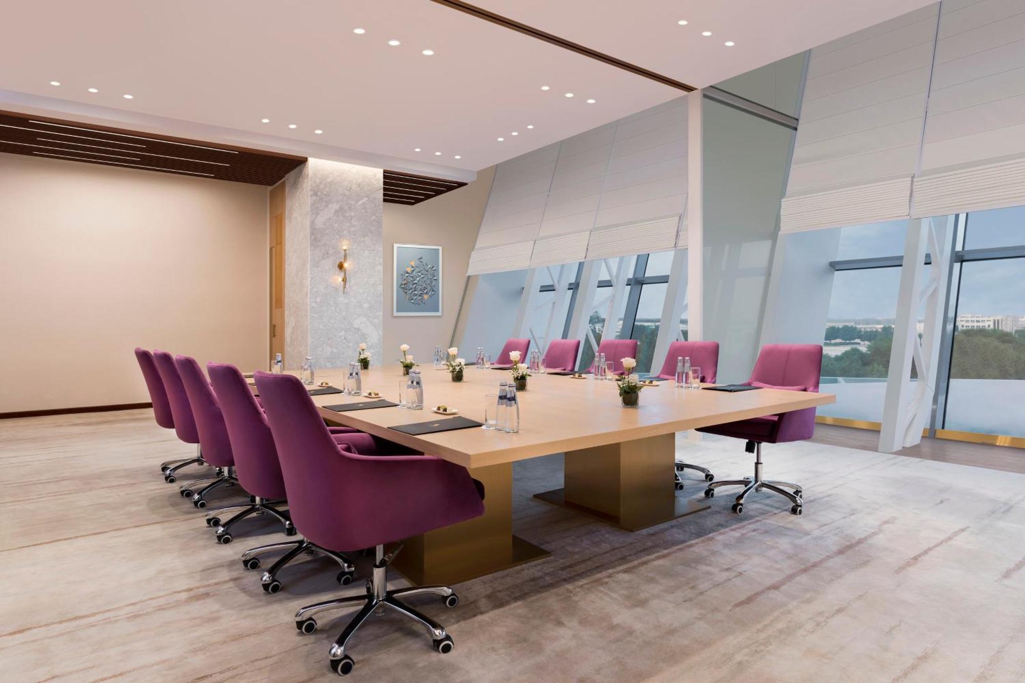 Velero Hotel Doha Lusail Exterior foto Boardroom