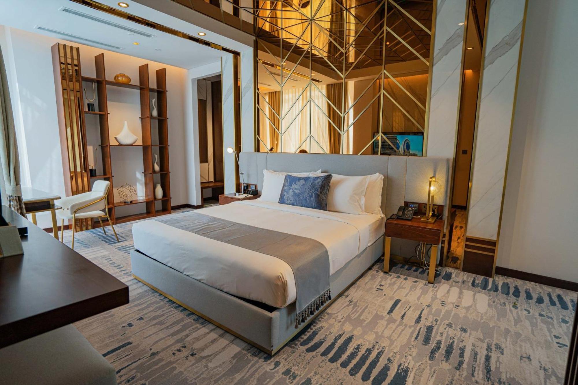 Velero Hotel Doha Lusail Exterior foto A bedroom at the hotel
