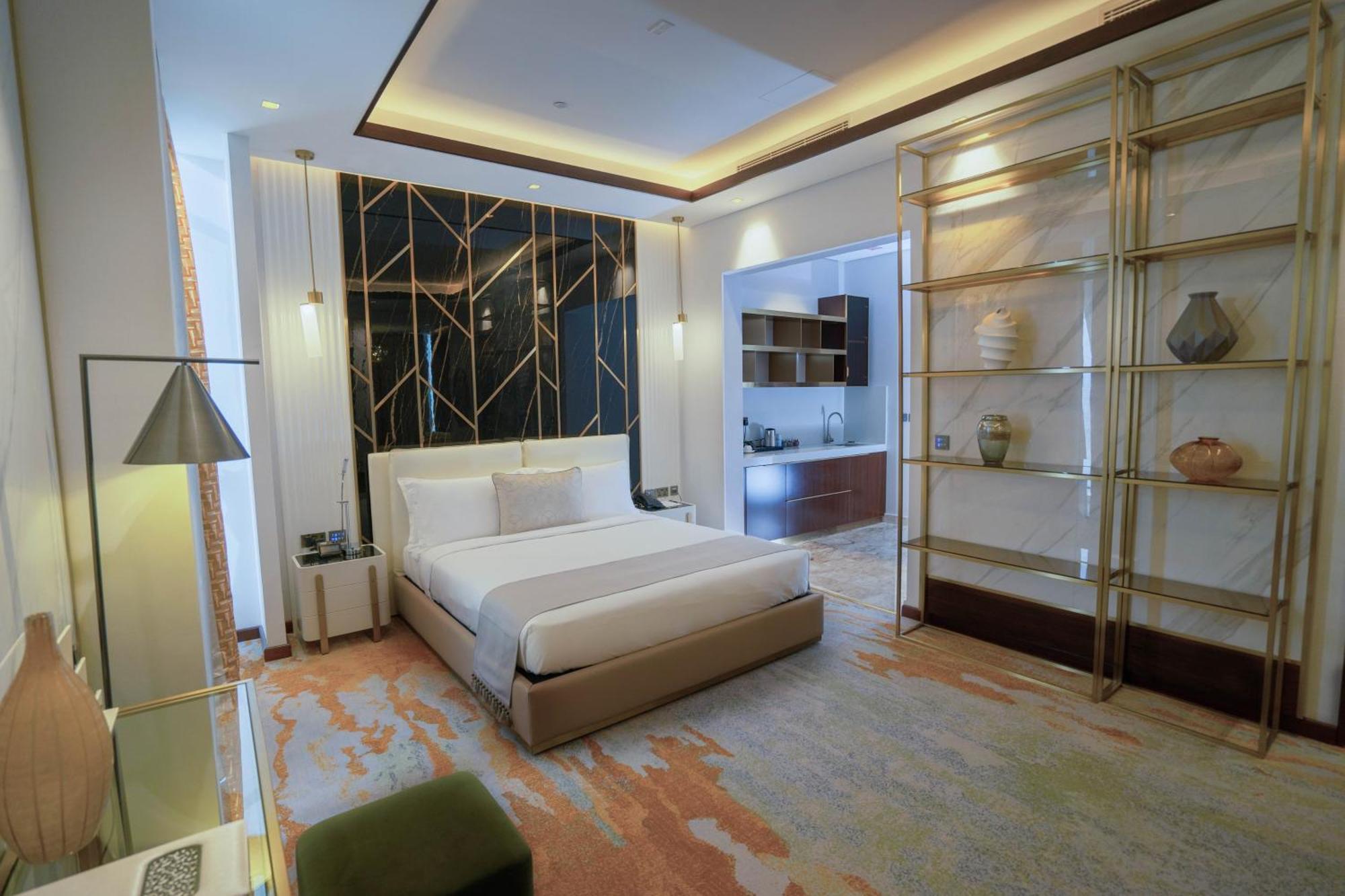 Velero Hotel Doha Lusail Exterior foto A bedroom at the hotel